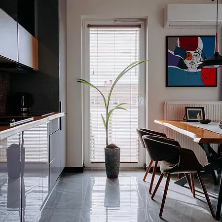 Madlen Art Apartment